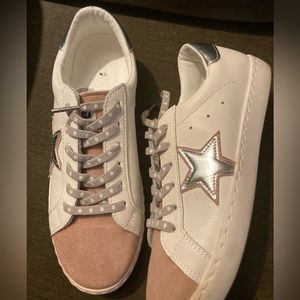 Vintage Havana blush white sneakers